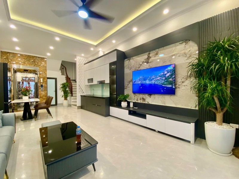 Bán nhà Đàm Quang Trung,Long Biên 6 tầng,50m,mt4.3m oto đỗ cổng nhỉnh 11 tỷ - Ảnh 2